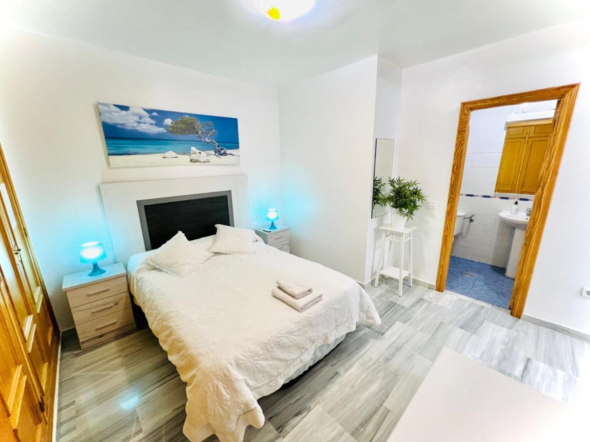 Precioso apartamento cerca del mar con wifi y piscina La Herradura  Exterior foto